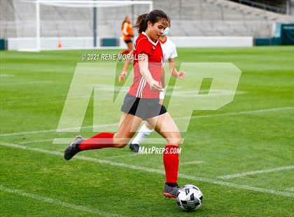 Thumbnail 2 in Mayfield vs Polytechnic photogallery.