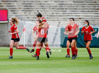 Thumbnail 2 in Mayfield vs Polytechnic photogallery.