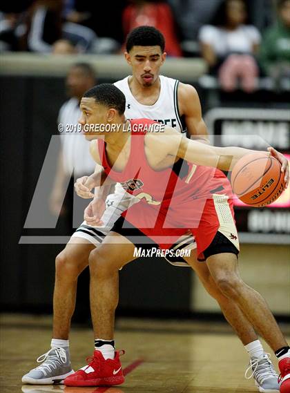 Thumbnail 1 in South Grand Prairie vs Lake Ridge photogallery.