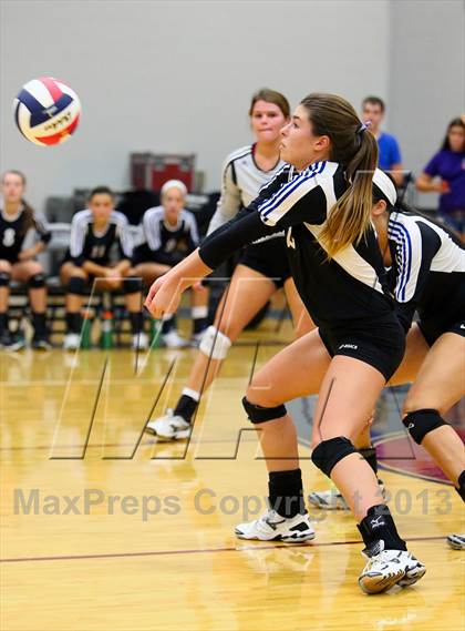 Thumbnail 2 in Washburn Rural vs. Northwest photogallery.