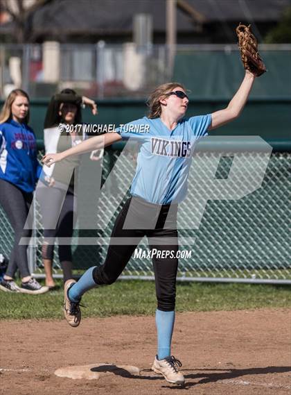 Thumbnail 1 in Pleasant Valley vs. Paradise photogallery.