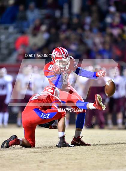 Thumbnail 3 in Melbourne vs. Perryville  (AAA 3A 1st Round Playoff) photogallery.
