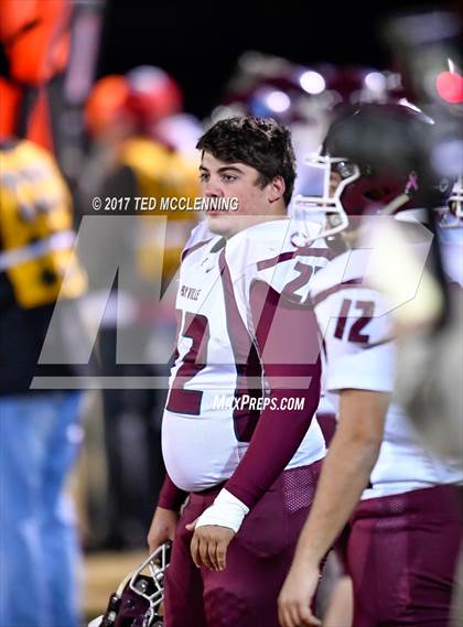 Thumbnail 3 in Melbourne vs. Perryville  (AAA 3A 1st Round Playoff) photogallery.