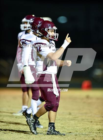 Thumbnail 2 in Melbourne vs. Perryville  (AAA 3A 1st Round Playoff) photogallery.