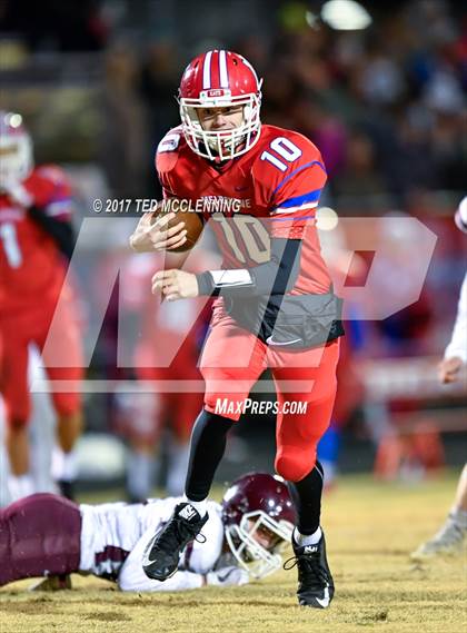 Thumbnail 2 in Melbourne vs. Perryville  (AAA 3A 1st Round Playoff) photogallery.