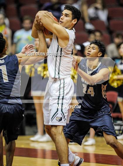 Thumbnail 3 in Desert Vista vs. Basha (AIA 6A Semifinal) photogallery.