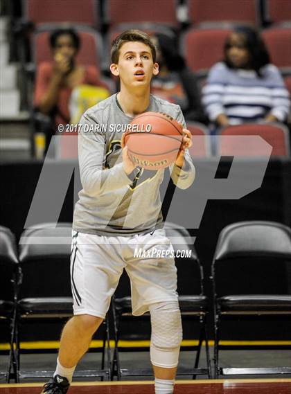 Thumbnail 1 in Desert Vista vs. Basha (AIA 6A Semifinal) photogallery.