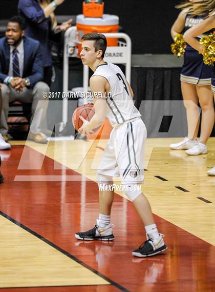 Thumbnail 3 in Desert Vista vs. Basha (AIA 6A Semifinal) photogallery.