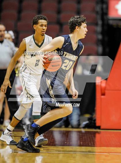 Thumbnail 3 in Desert Vista vs. Basha (AIA 6A Semifinal) photogallery.