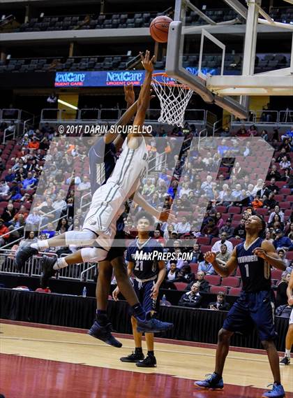 Thumbnail 1 in Desert Vista vs. Basha (AIA 6A Semifinal) photogallery.