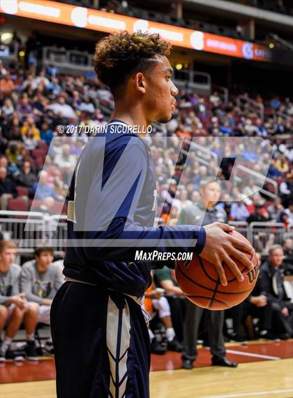 Thumbnail 3 in Desert Vista vs. Basha (AIA 6A Semifinal) photogallery.