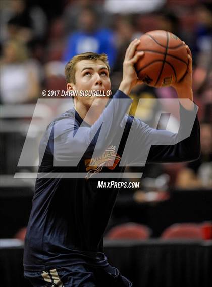 Thumbnail 3 in Desert Vista vs. Basha (AIA 6A Semifinal) photogallery.