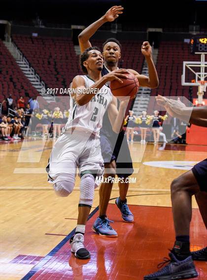 Thumbnail 2 in Desert Vista vs. Basha (AIA 6A Semifinal) photogallery.