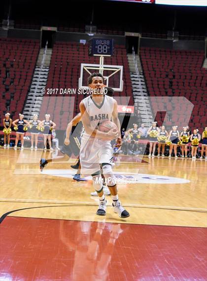 Thumbnail 1 in Desert Vista vs. Basha (AIA 6A Semifinal) photogallery.