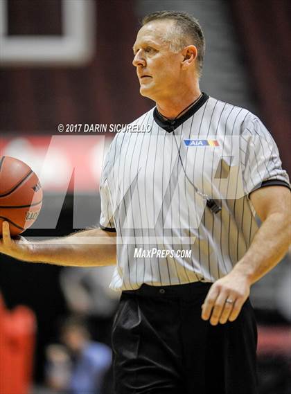 Thumbnail 2 in Desert Vista vs. Basha (AIA 6A Semifinal) photogallery.