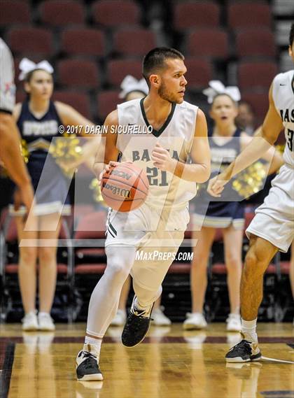 Thumbnail 2 in Desert Vista vs. Basha (AIA 6A Semifinal) photogallery.