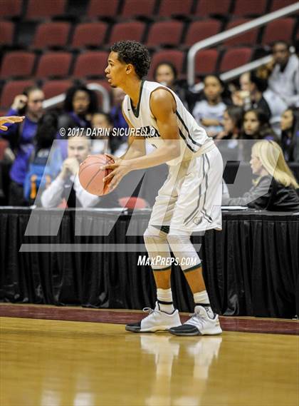 Thumbnail 3 in Desert Vista vs. Basha (AIA 6A Semifinal) photogallery.
