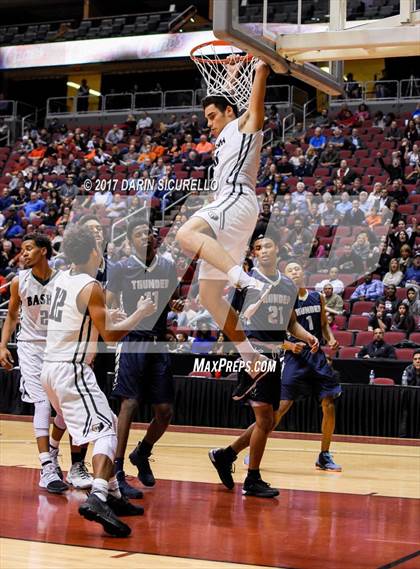 Thumbnail 2 in Desert Vista vs. Basha (AIA 6A Semifinal) photogallery.