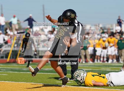 Thumbnail 3 in The Woodlands Christian Academy vs Fort Bend Christian Academy (TAPPS Division II Quarterfinal Playoff) photogallery.