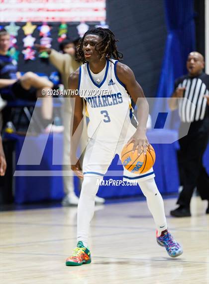 Thumbnail 3 in Bethesda Christian Academy vs. New Life Christian Academy (Dreamville Showcase) photogallery.