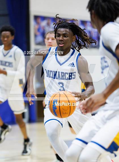 Thumbnail 2 in Bethesda Christian Academy vs. New Life Christian Academy (Dreamville Showcase) photogallery.