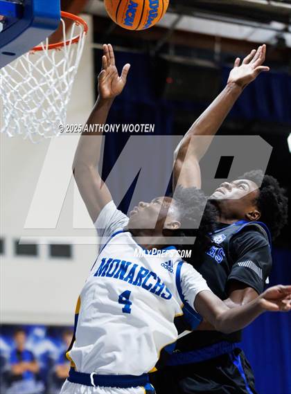 Thumbnail 2 in Bethesda Christian Academy vs. New Life Christian Academy (Dreamville Showcase) photogallery.