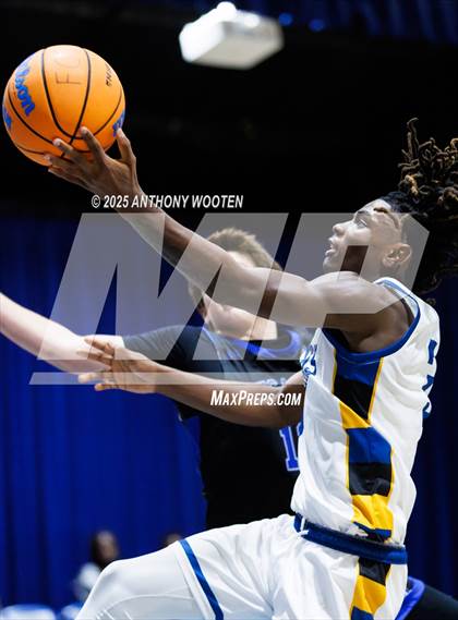 Thumbnail 3 in Bethesda Christian Academy vs. New Life Christian Academy (Dreamville Showcase) photogallery.