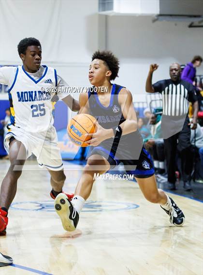 Thumbnail 2 in Bethesda Christian Academy vs. New Life Christian Academy (Dreamville Showcase) photogallery.