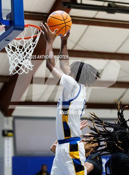 Thumbnail 1 in Bethesda Christian Academy vs. New Life Christian Academy (Dreamville Showcase) photogallery.
