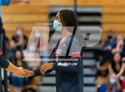 Thumbnail 3 in Oak Ridge vs Pleasant Grove (CIF SJS D1 Semifinal) photogallery.