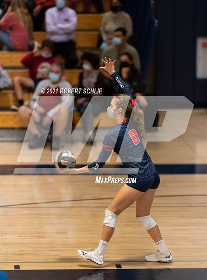 Thumbnail 3 in Oak Ridge vs Pleasant Grove (CIF SJS D1 Semifinal) photogallery.