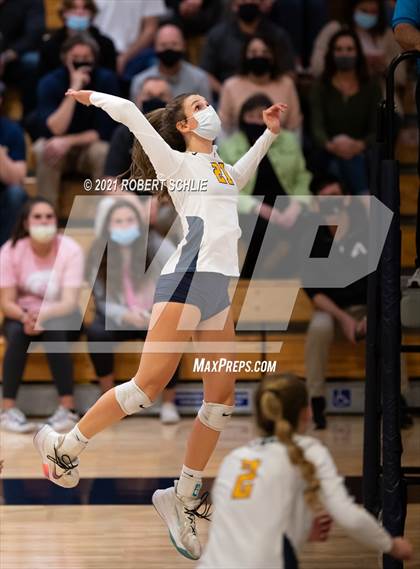 Thumbnail 3 in Oak Ridge vs Pleasant Grove (CIF SJS D1 Semifinal) photogallery.