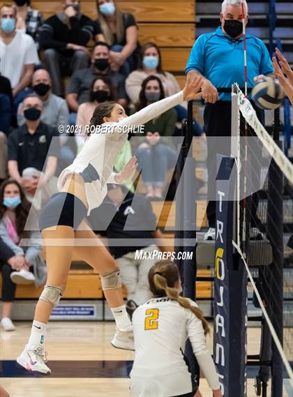 Thumbnail 2 in Oak Ridge vs Pleasant Grove (CIF SJS D1 Semifinal) photogallery.