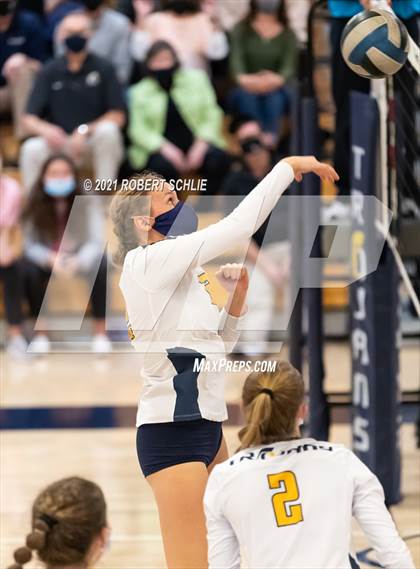 Thumbnail 3 in Oak Ridge vs Pleasant Grove (CIF SJS D1 Semifinal) photogallery.