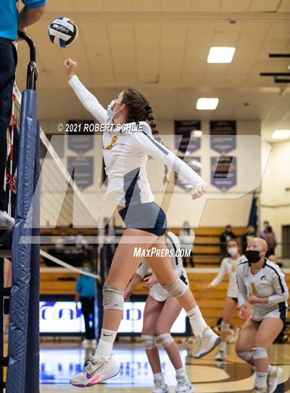 Thumbnail 2 in Oak Ridge vs Pleasant Grove (CIF SJS D1 Semifinal) photogallery.