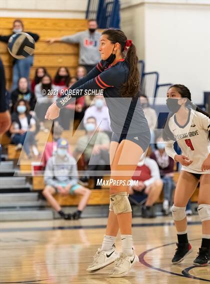 Thumbnail 3 in Oak Ridge vs Pleasant Grove (CIF SJS D1 Semifinal) photogallery.