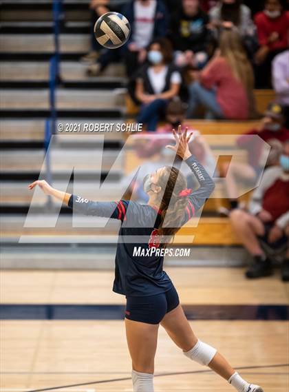 Thumbnail 3 in Oak Ridge vs Pleasant Grove (CIF SJS D1 Semifinal) photogallery.