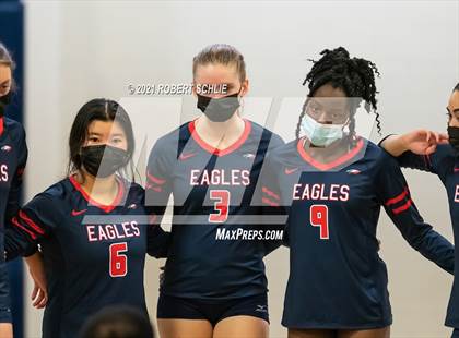 Thumbnail 3 in Oak Ridge vs Pleasant Grove (CIF SJS D1 Semifinal) photogallery.