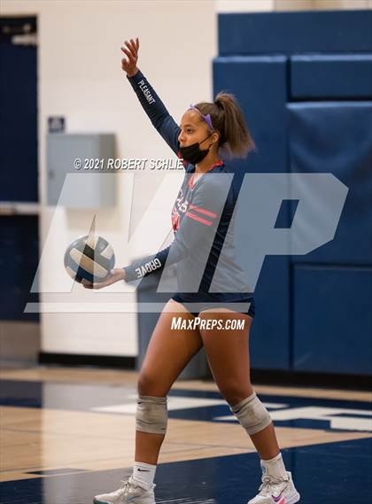 Thumbnail 2 in Oak Ridge vs Pleasant Grove (CIF SJS D1 Semifinal) photogallery.