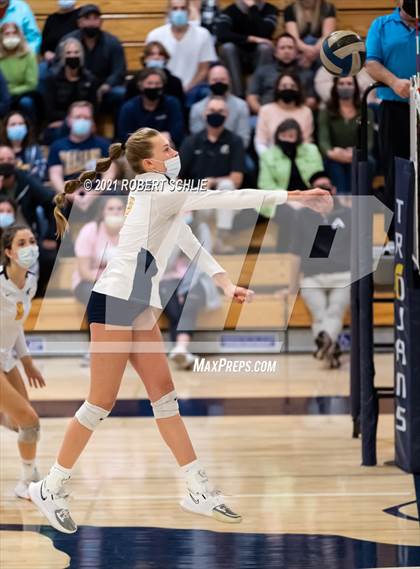 Thumbnail 3 in Oak Ridge vs Pleasant Grove (CIF SJS D1 Semifinal) photogallery.