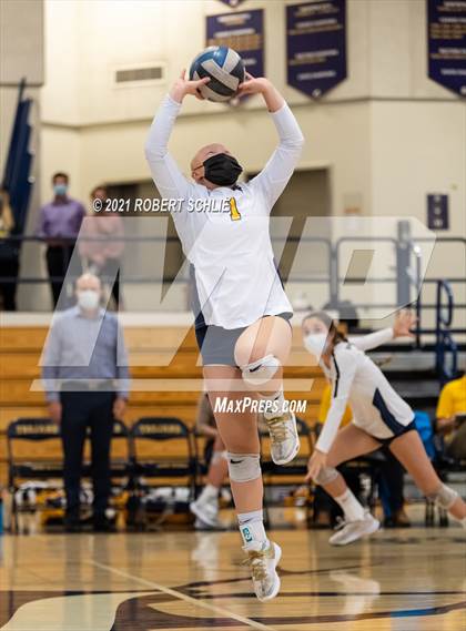Thumbnail 3 in Oak Ridge vs Pleasant Grove (CIF SJS D1 Semifinal) photogallery.