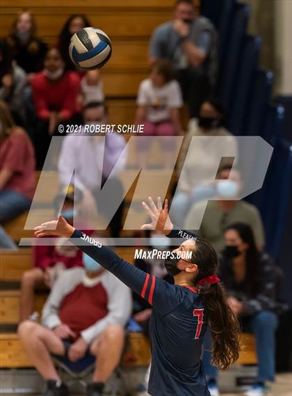 Thumbnail 1 in Oak Ridge vs Pleasant Grove (CIF SJS D1 Semifinal) photogallery.