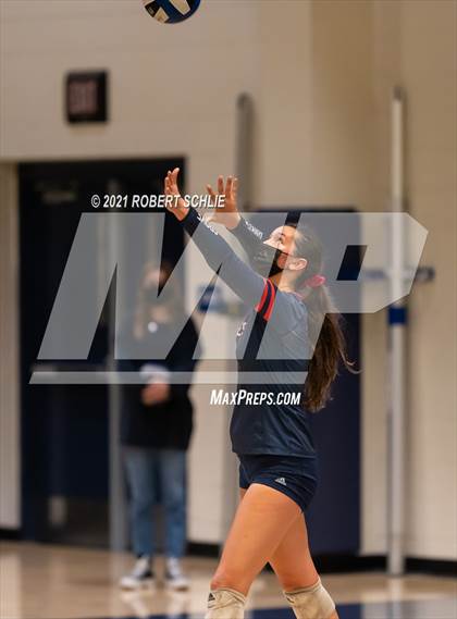 Thumbnail 2 in Oak Ridge vs Pleasant Grove (CIF SJS D1 Semifinal) photogallery.