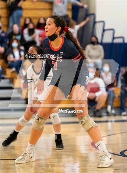 Thumbnail 2 in Oak Ridge vs Pleasant Grove (CIF SJS D1 Semifinal) photogallery.