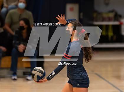 Thumbnail 3 in Oak Ridge vs Pleasant Grove (CIF SJS D1 Semifinal) photogallery.