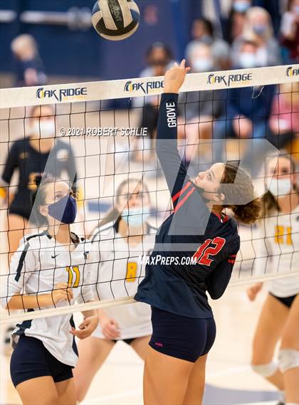 Thumbnail 2 in Oak Ridge vs Pleasant Grove (CIF SJS D1 Semifinal) photogallery.