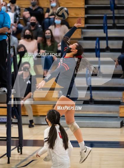 Thumbnail 2 in Oak Ridge vs Pleasant Grove (CIF SJS D1 Semifinal) photogallery.