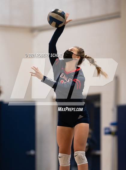 Thumbnail 3 in Oak Ridge vs Pleasant Grove (CIF SJS D1 Semifinal) photogallery.