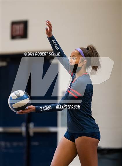 Thumbnail 3 in Oak Ridge vs Pleasant Grove (CIF SJS D1 Semifinal) photogallery.