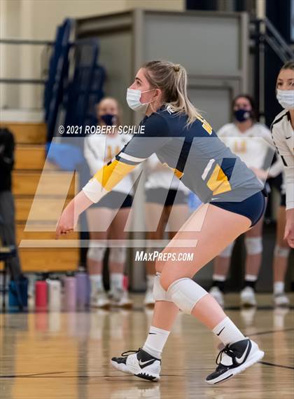 Thumbnail 3 in Oak Ridge vs Pleasant Grove (CIF SJS D1 Semifinal) photogallery.